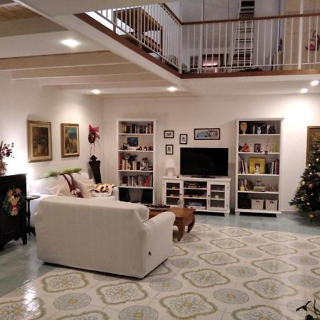 A Casa Di Monica Apartment Поцуоли Екстериор снимка