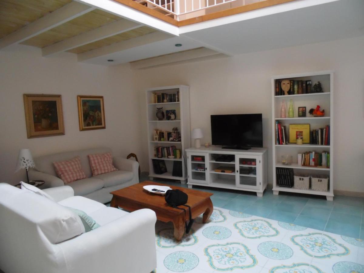 A Casa Di Monica Apartment Поцуоли Екстериор снимка